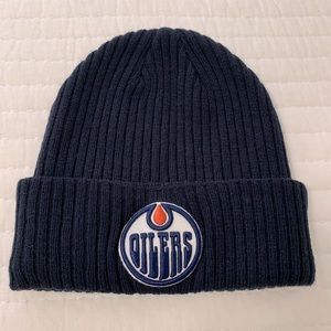 Edmonton oilers winter hat